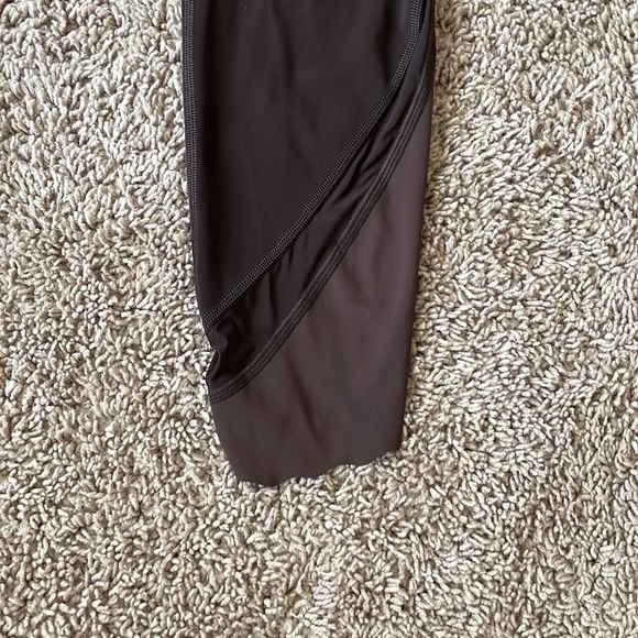 Lululemon Align cropped brown legging scalloped bottom size 6 - Picture 2 of 5